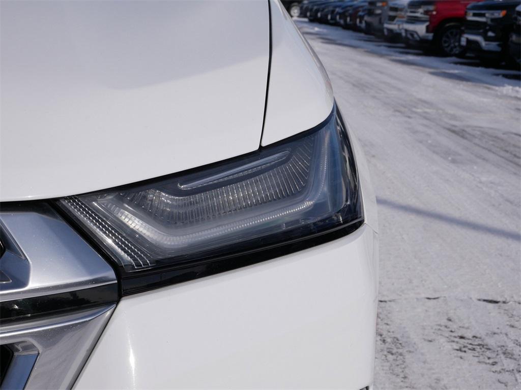 used 2022 Chevrolet Traverse car, priced at $29,130