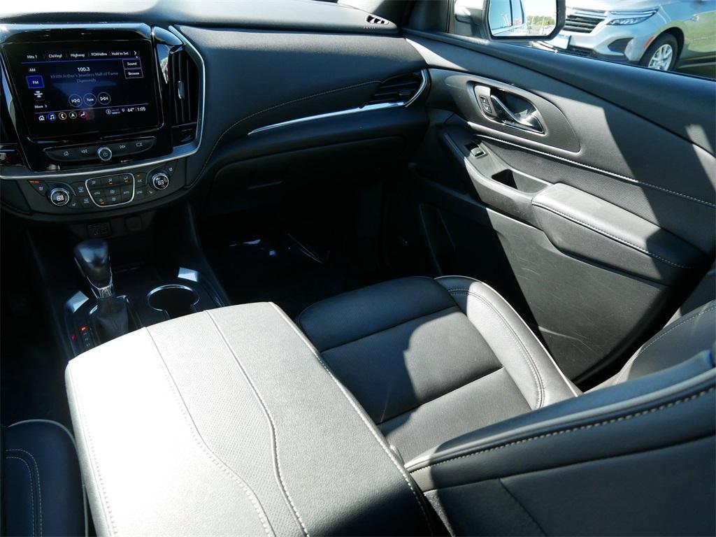 used 2022 Chevrolet Traverse car, priced at $30,557