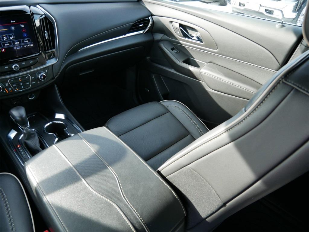 used 2022 Chevrolet Traverse car, priced at $29,130