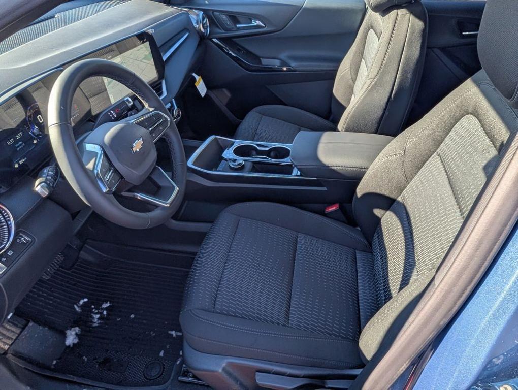 new 2026 Chevrolet Equinox car, priced at $28,008