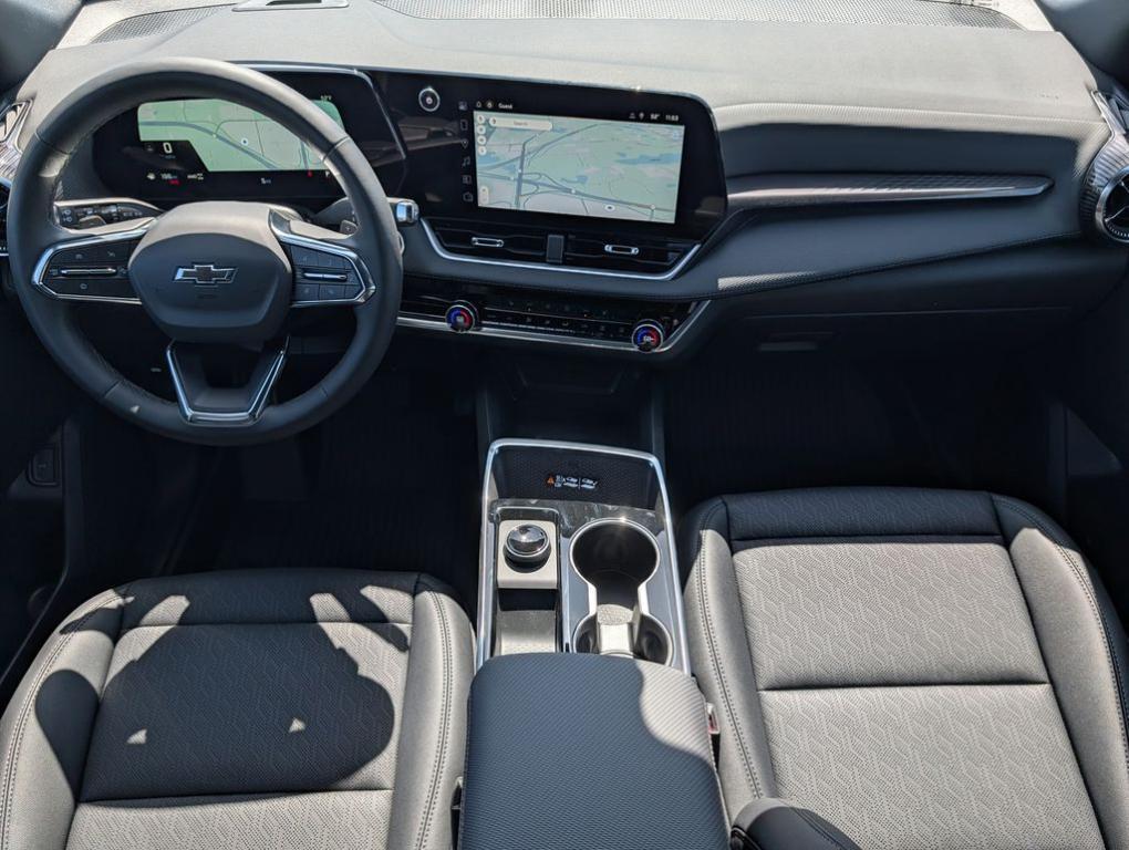 new 2026 Chevrolet Equinox car, priced at $33,123