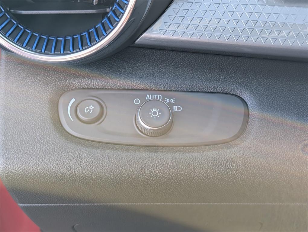 new 2026 Chevrolet Trax car, priced at $25,366