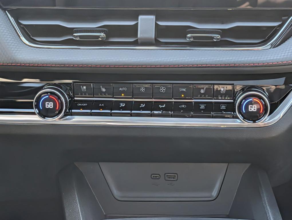 new 2026 Chevrolet Equinox car, priced at $37,708