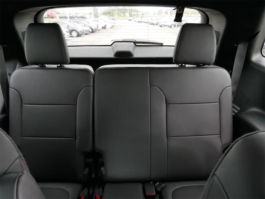 used 2022 Chevrolet Traverse car, priced at $29,453