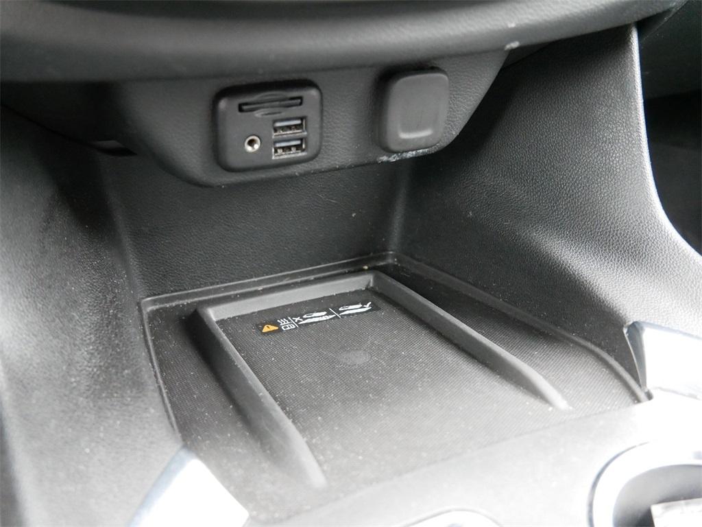 used 2022 Chevrolet Traverse car, priced at $29,453