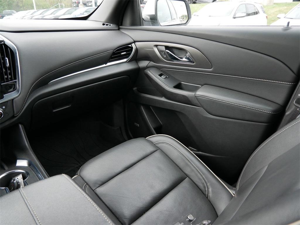 used 2022 Chevrolet Traverse car, priced at $29,453