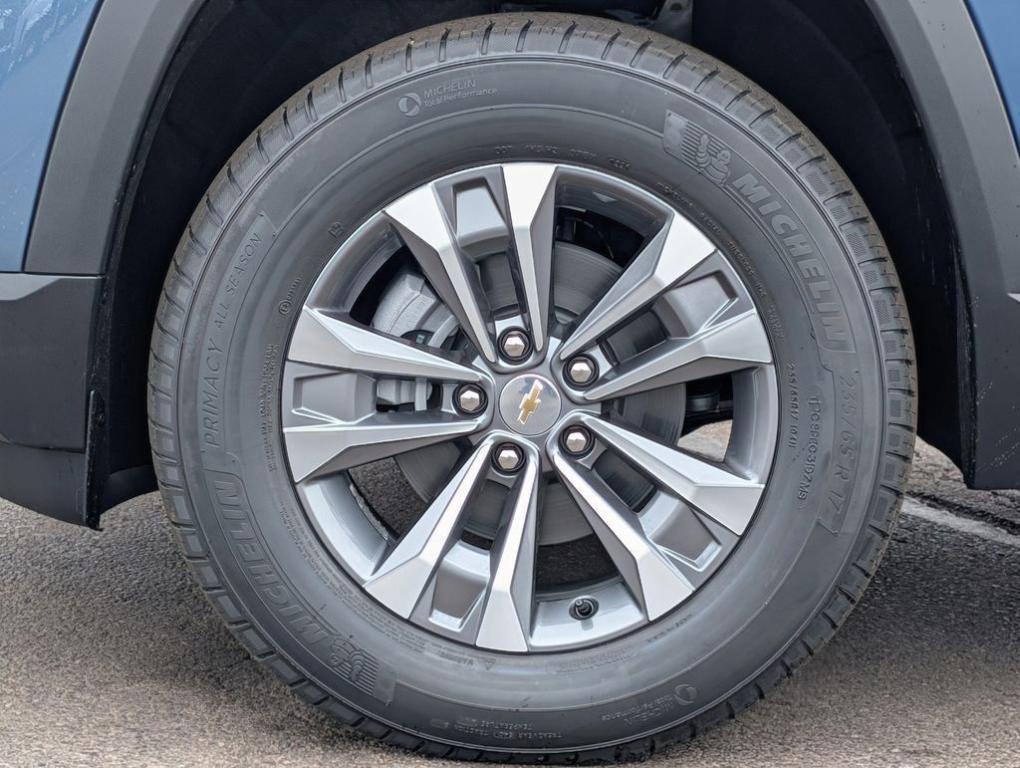 new 2026 Chevrolet Equinox car, priced at $29,808