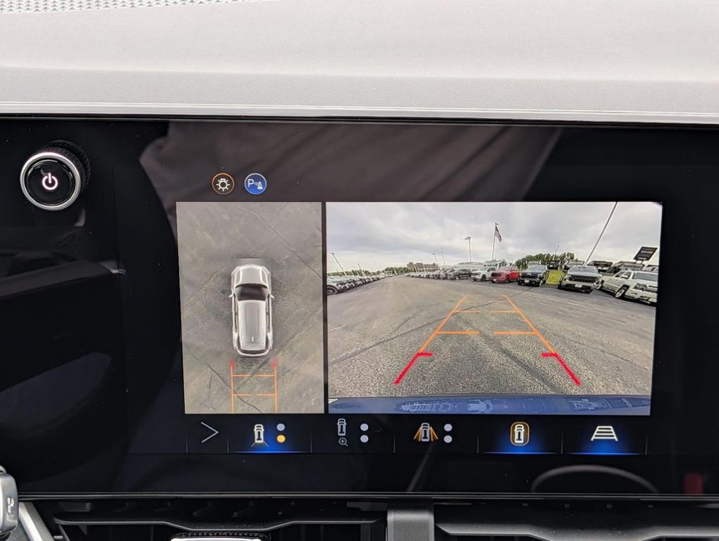 new 2026 Chevrolet Equinox car, priced at $33,033