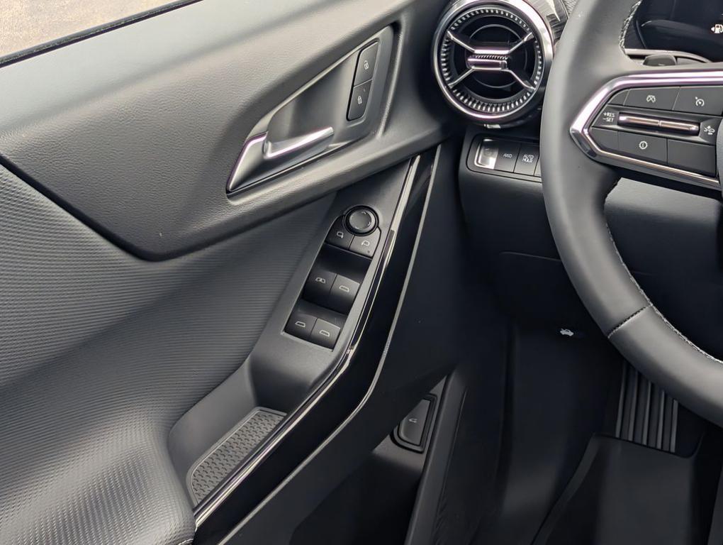 new 2026 Chevrolet Equinox car, priced at $33,033