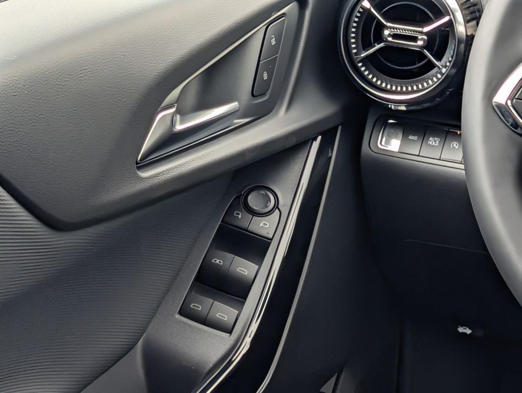 new 2026 Chevrolet Equinox car, priced at $33,033