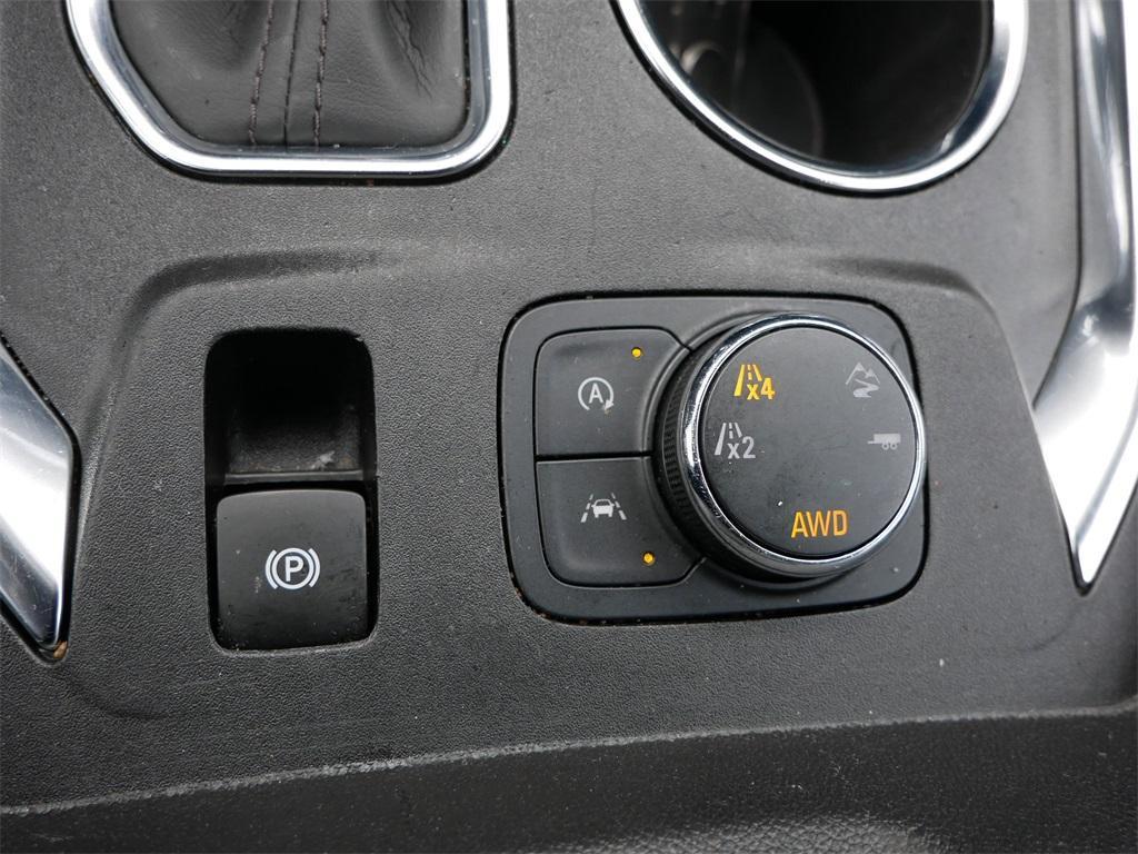 used 2023 Chevrolet Traverse car, priced at $33,809