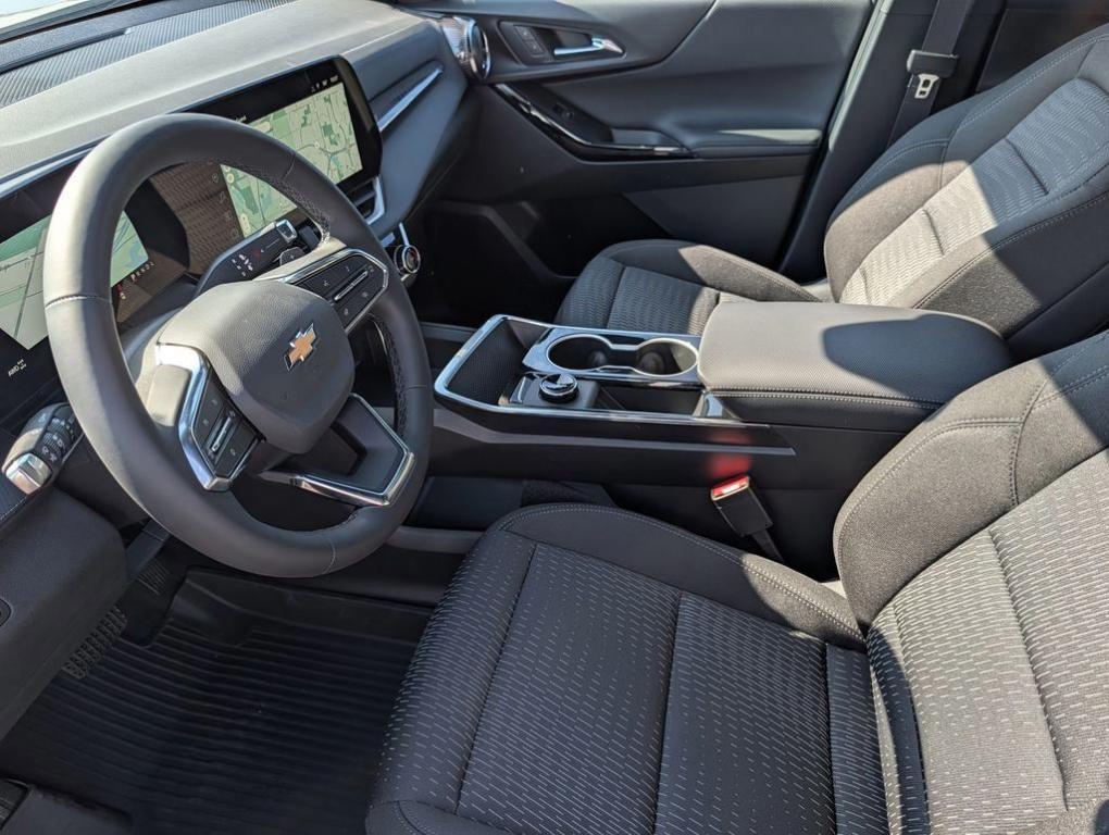 new 2026 Chevrolet Equinox car, priced at $30,337
