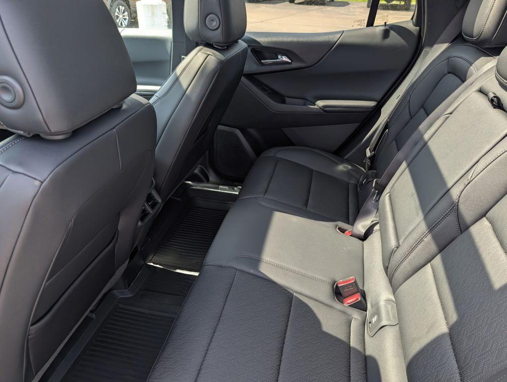 new 2026 Chevrolet Equinox car, priced at $34,513