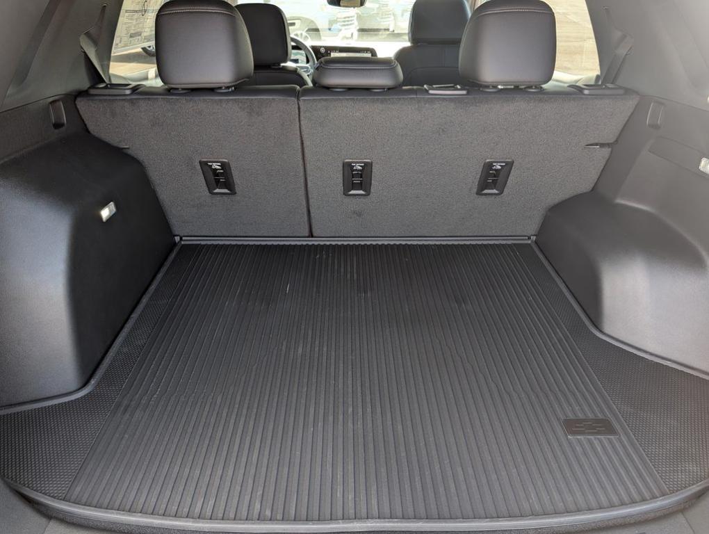 new 2026 Chevrolet Equinox car, priced at $33,478