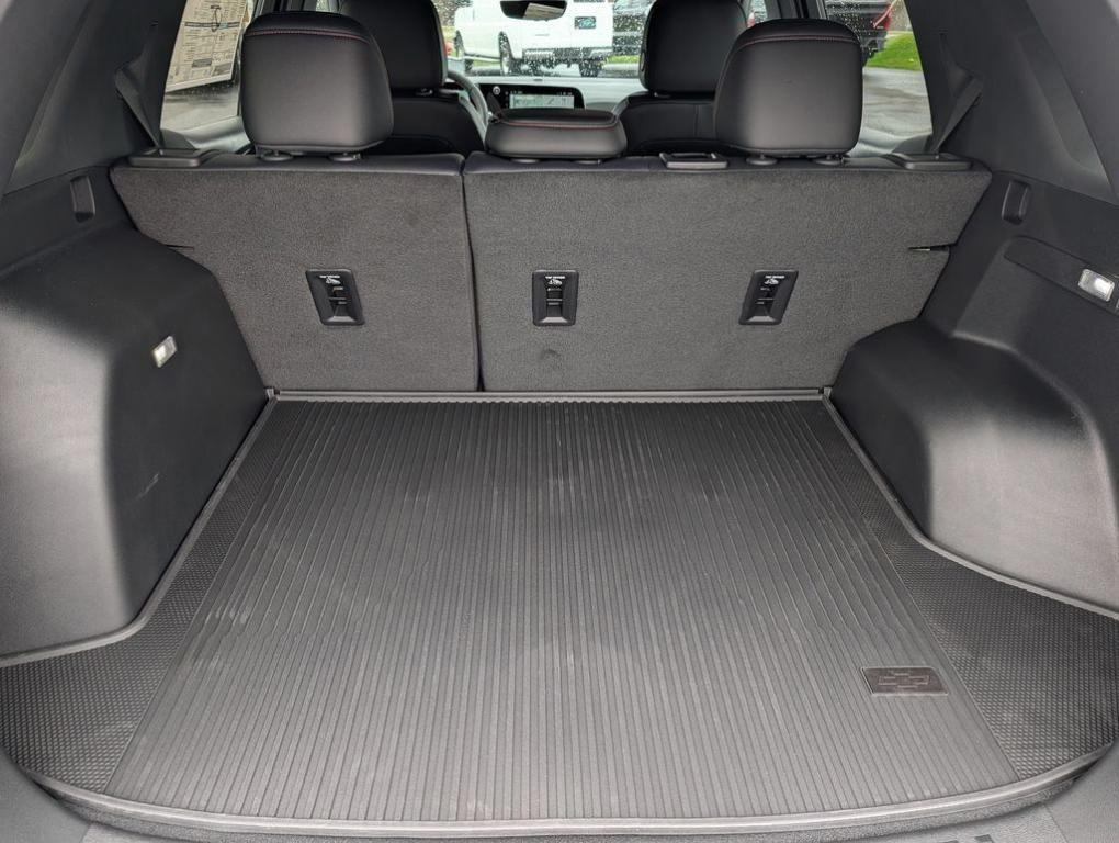 new 2026 Chevrolet Equinox car, priced at $37,708