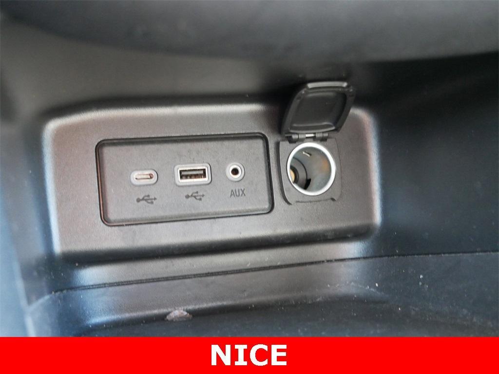 used 2022 Chevrolet Equinox car, priced at $21,391