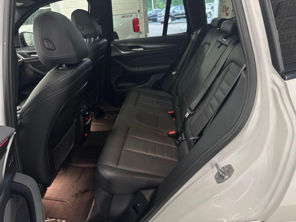 BMW X3 view 23
