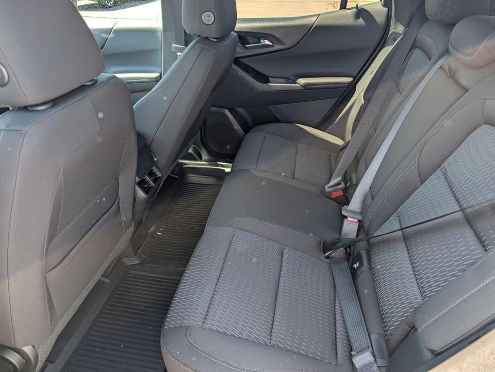 new 2026 Chevrolet Equinox car, priced at $30,337