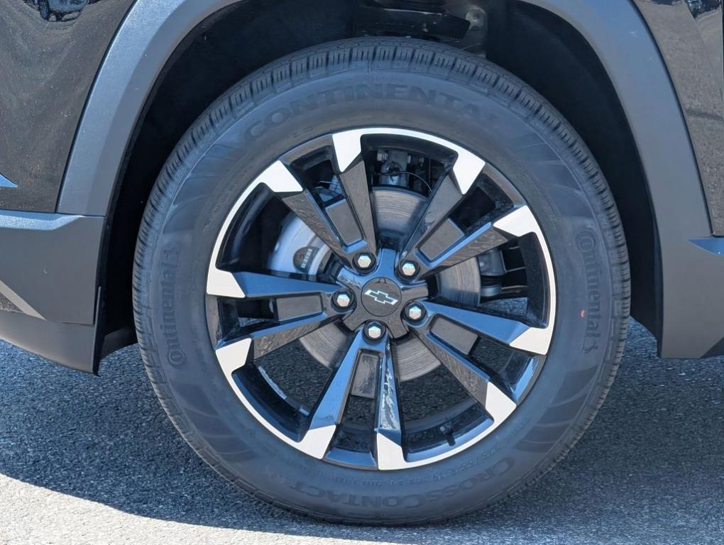new 2026 Chevrolet Equinox car, priced at $36,858
