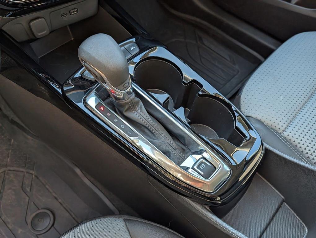 new 2025 Chevrolet Trax car, priced at $22,299