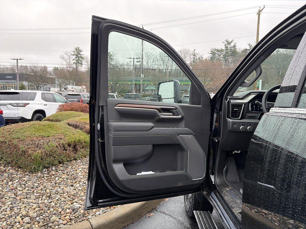 new 2026 GMC Sierra 2500 car, priced at $97,150