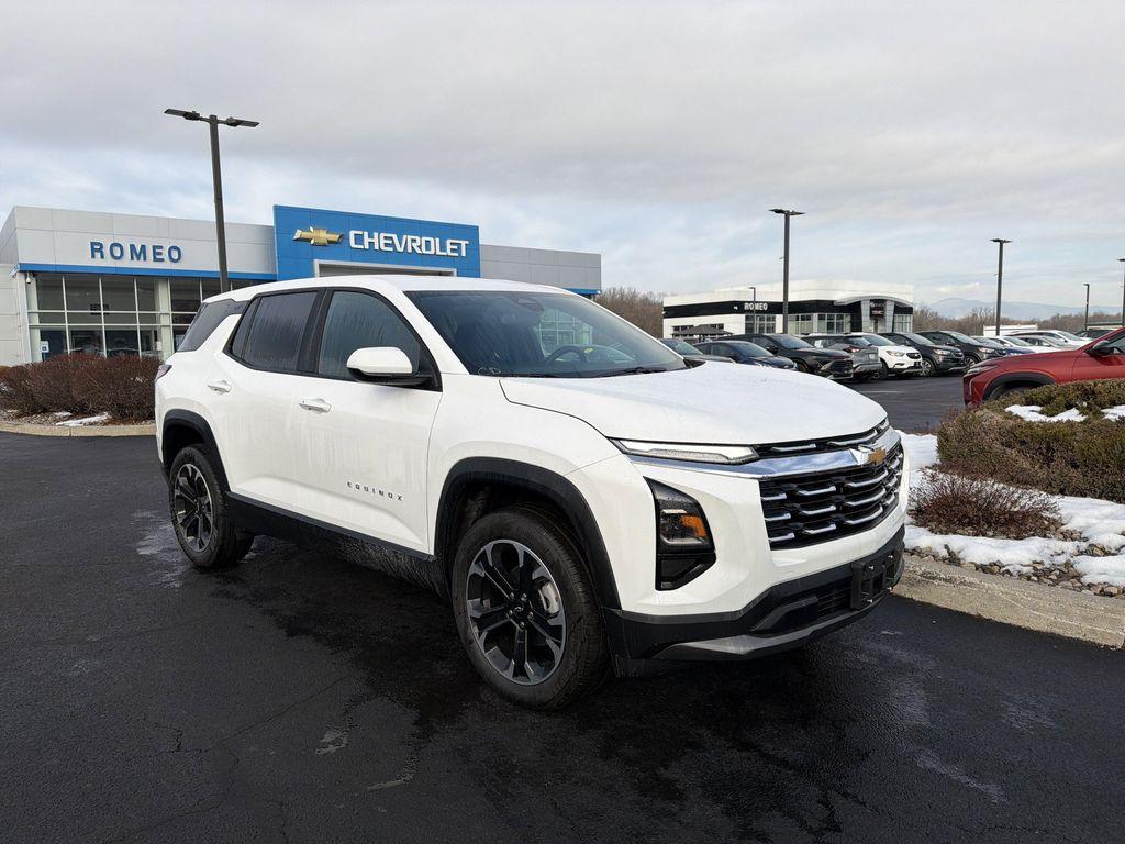 new 2026 Chevrolet Equinox car, priced at $33,632