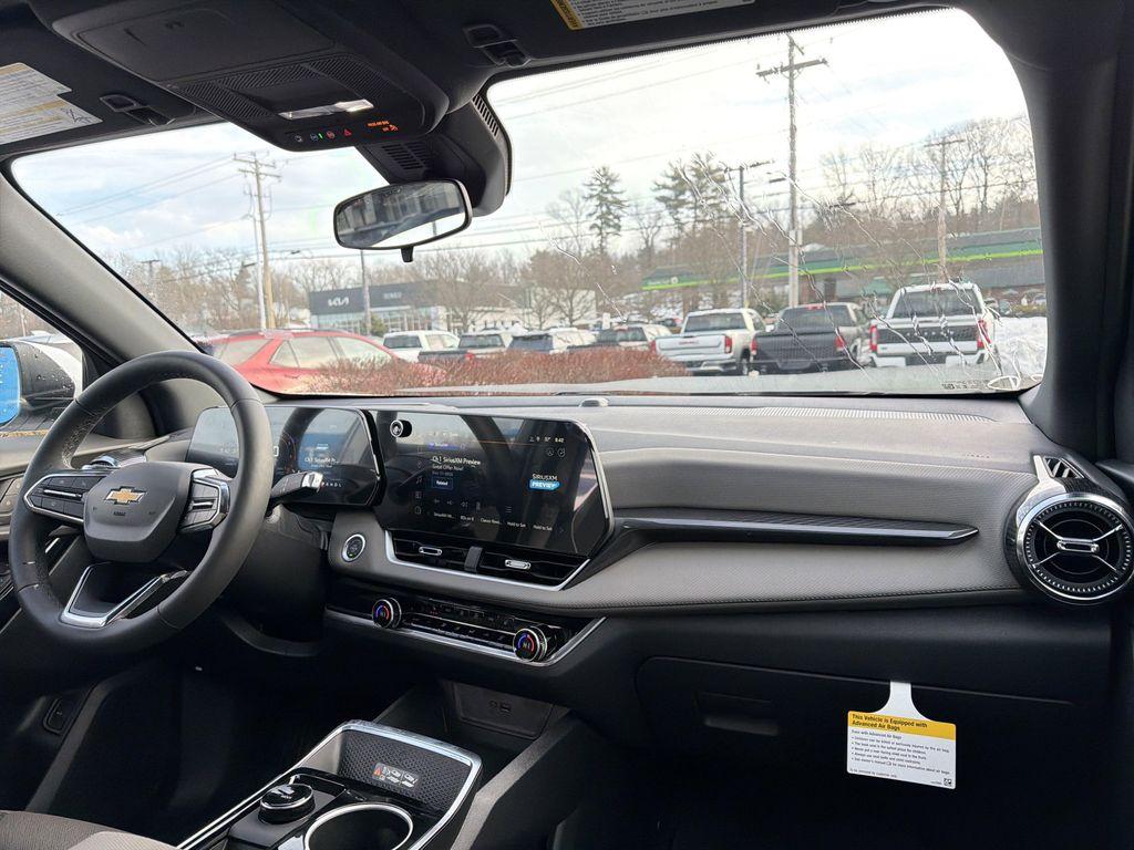 new 2026 Chevrolet Equinox car, priced at $33,632