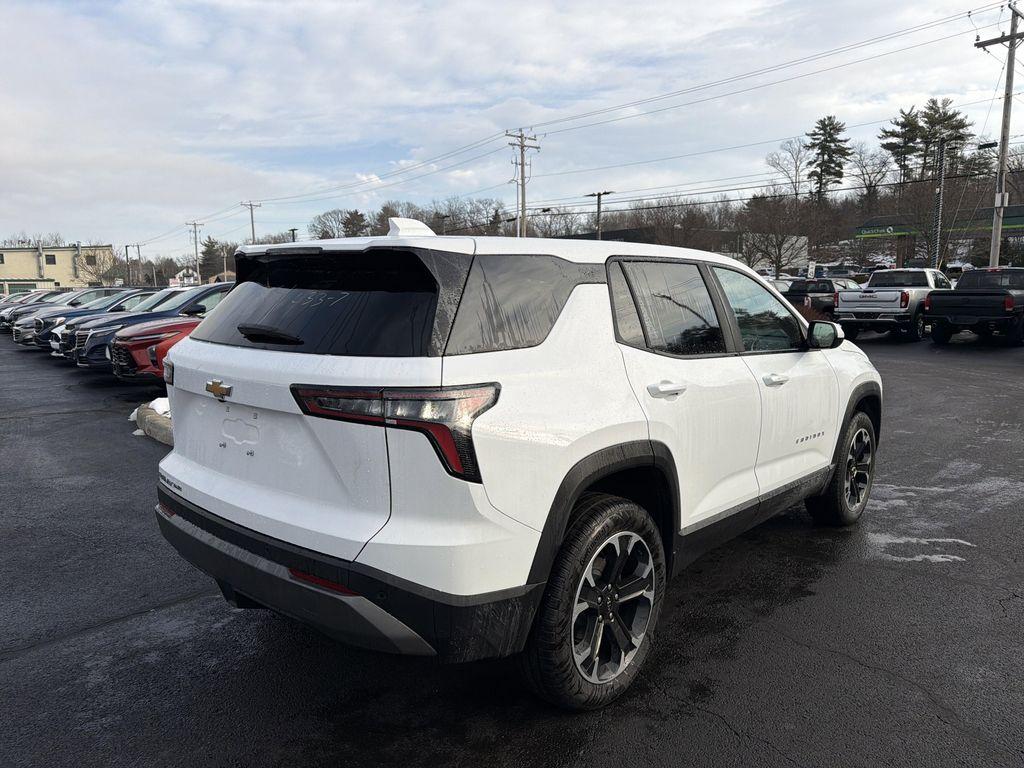 new 2026 Chevrolet Equinox car, priced at $33,632