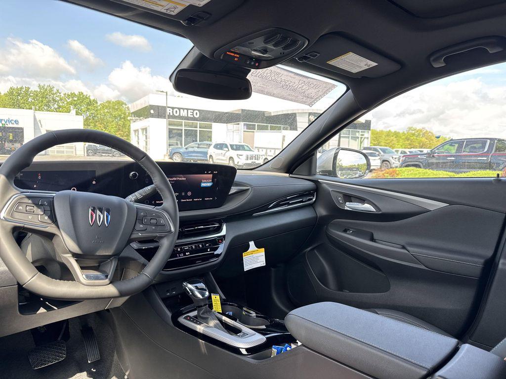 new 2025 Buick Envista car, priced at $29,701