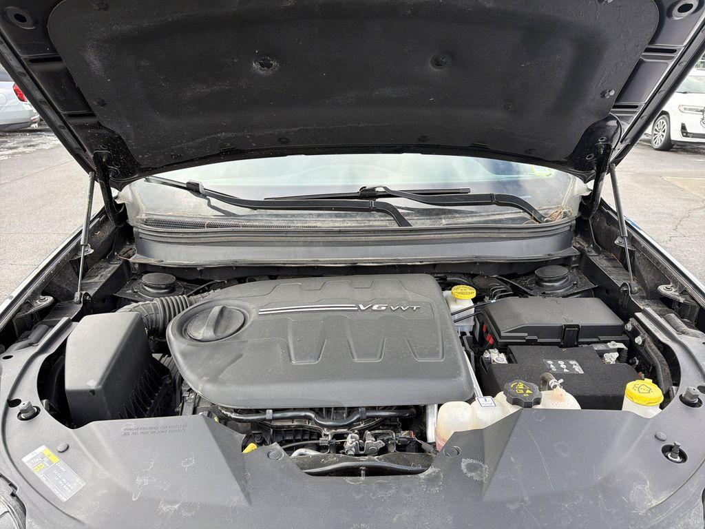 used 2021 Jeep Cherokee car, priced at $20,999