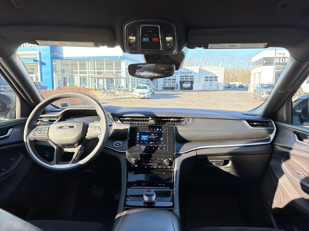 used 2024 Jeep Grand Cherokee car, priced at $26,999