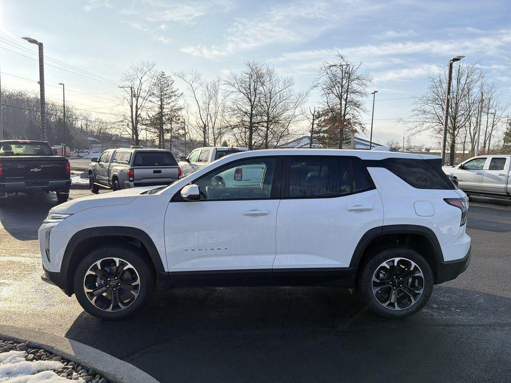 new 2026 Chevrolet Equinox car, priced at $34,032