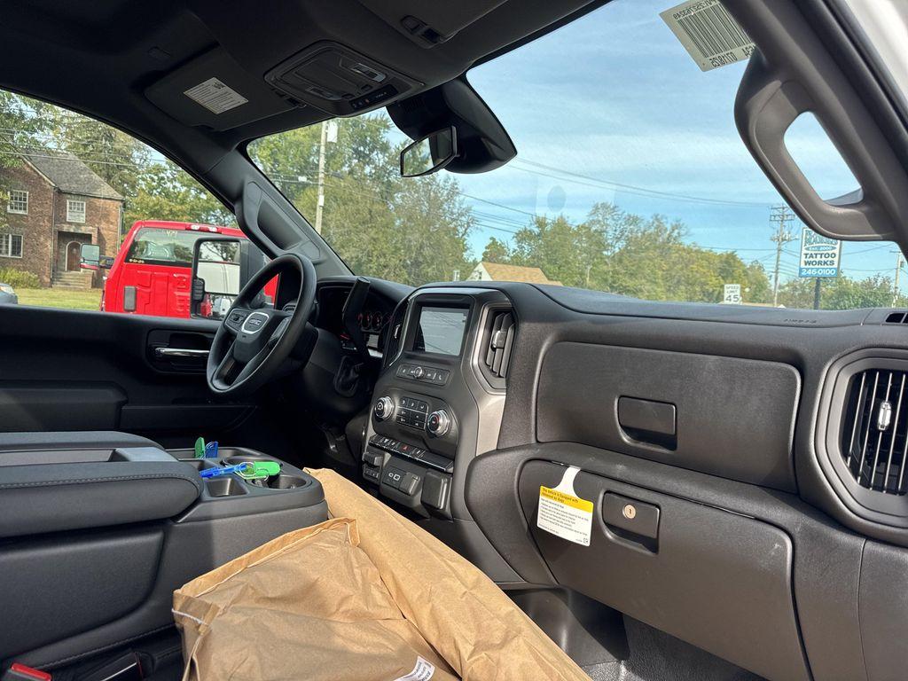 new 2025 GMC Sierra 3500 car, priced at $62,553