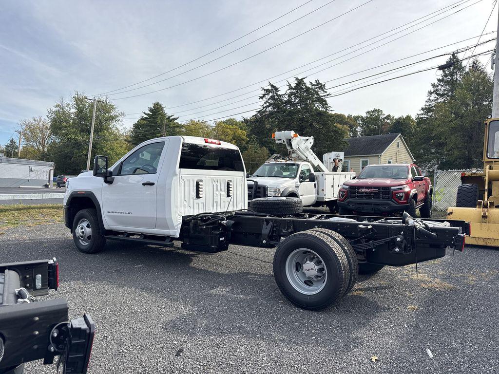 new 2025 GMC Sierra 3500 car, priced at $62,553