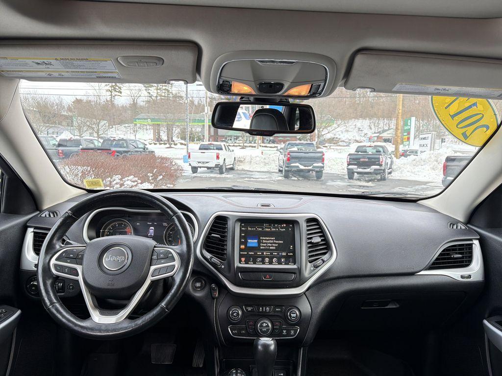 used 2017 Jeep Cherokee car, priced at $14,499