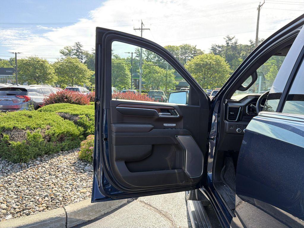 used 2022 GMC Sierra 1500 car, priced at $46,999