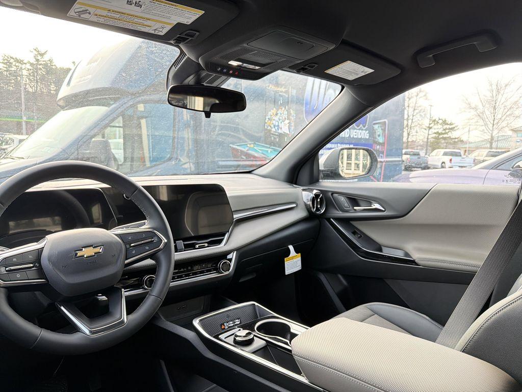 new 2026 Chevrolet Equinox car, priced at $34,465