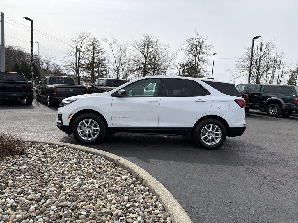 used 2024 Chevrolet Equinox car, priced at $21,999
