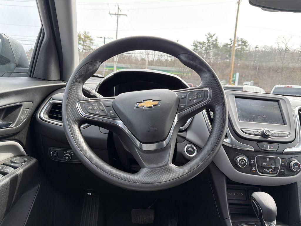 used 2024 Chevrolet Equinox car, priced at $21,999