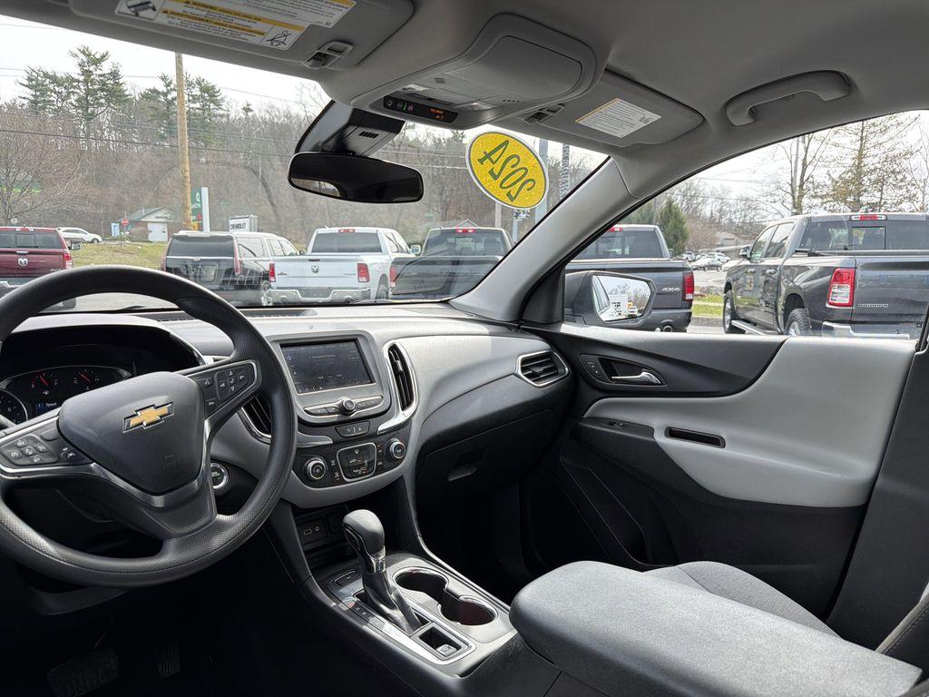 used 2024 Chevrolet Equinox car, priced at $21,999