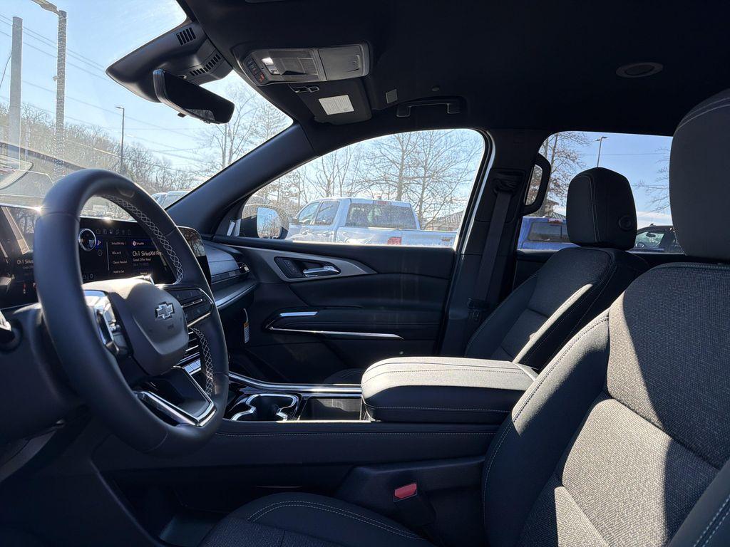 new 2026 Chevrolet Traverse car, priced at $48,855