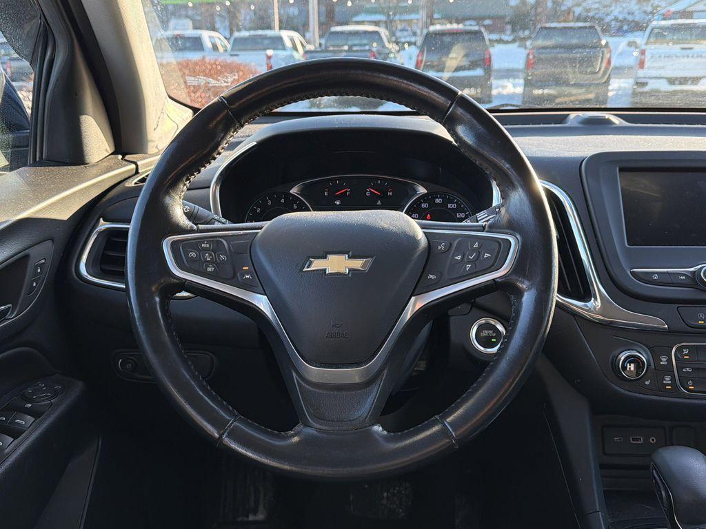 used 2022 Chevrolet Equinox car, priced at $17,799