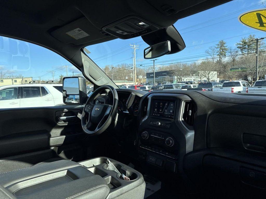 used 2024 Chevrolet Silverado 2500 car, priced at $50,998