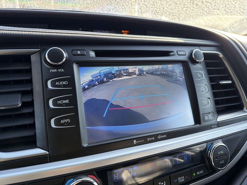 used 2016 Toyota Highlander car, priced at $17,799
