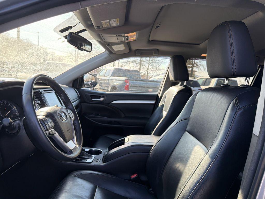 used 2016 Toyota Highlander car, priced at $17,799