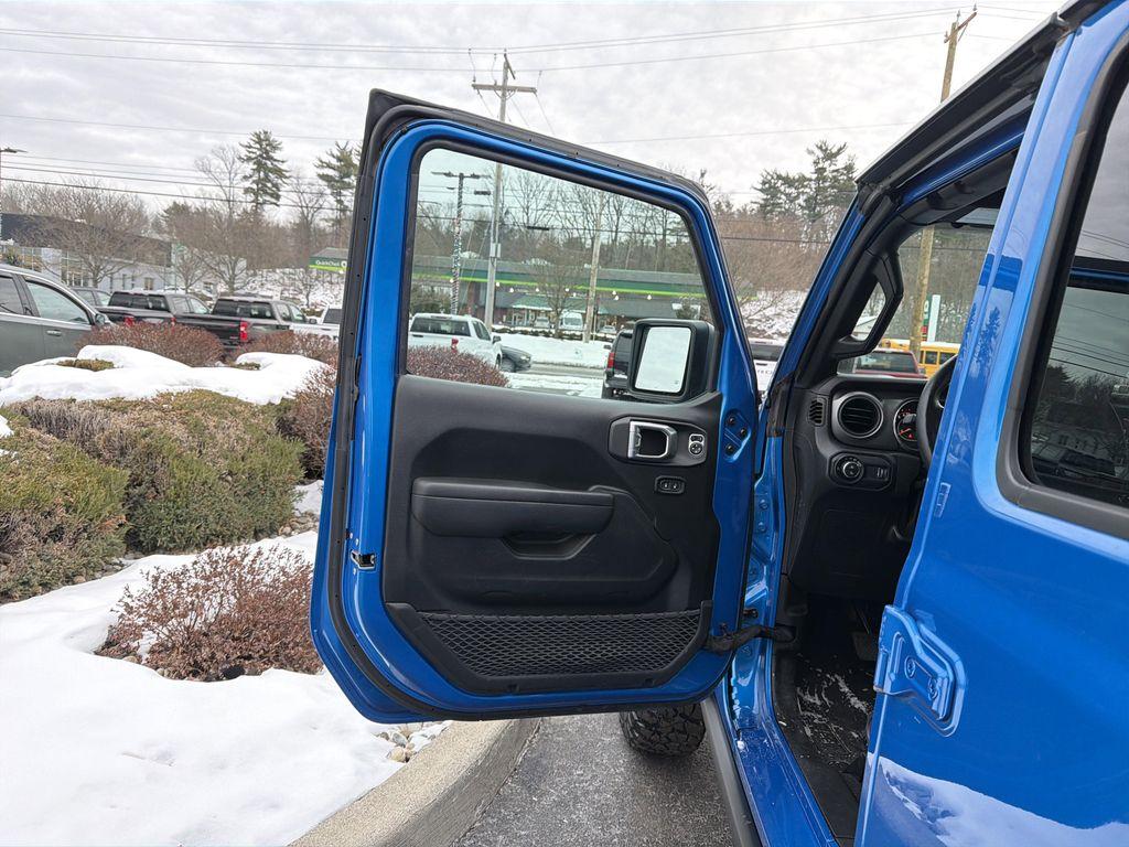 used 2023 Jeep Gladiator car, priced at $32,499