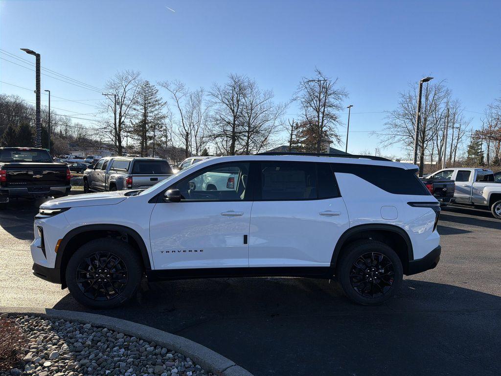 new 2026 Chevrolet Traverse car, priced at $47,405