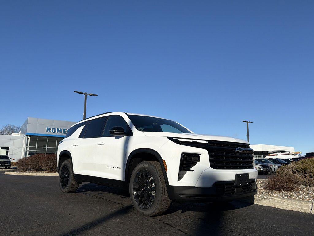 new 2026 Chevrolet Traverse car, priced at $47,405