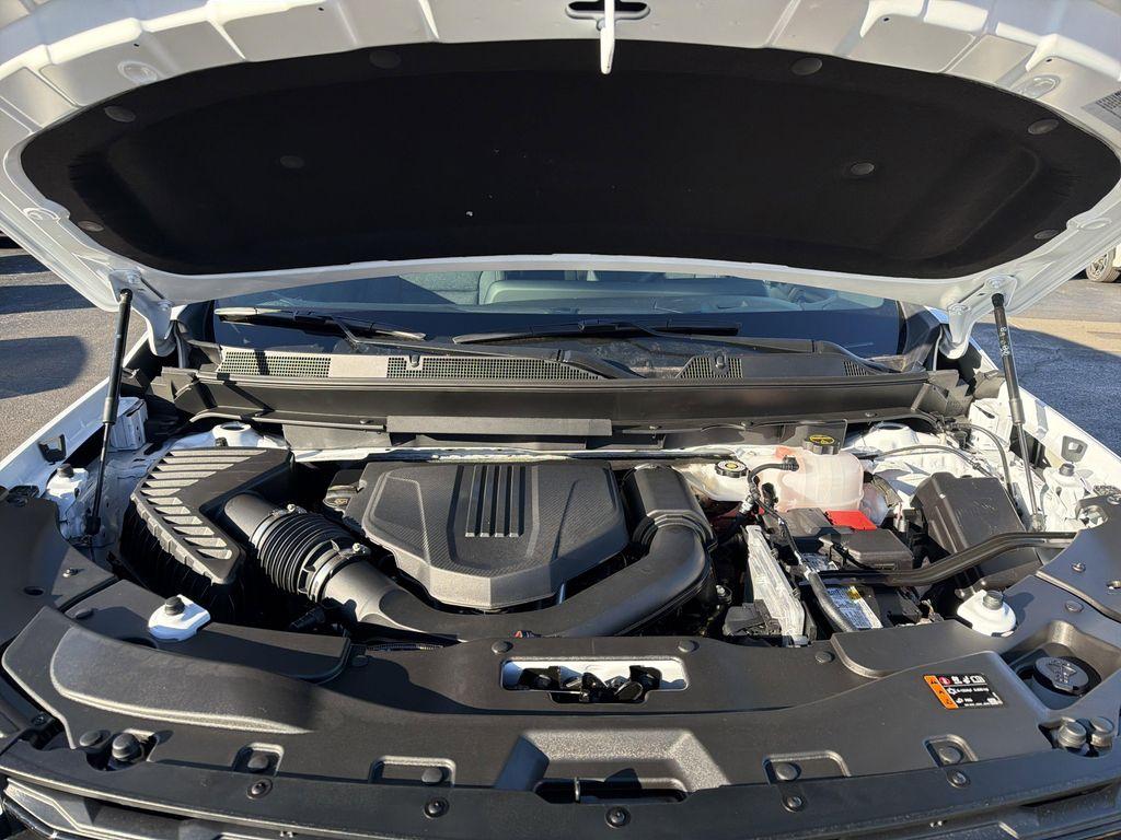 new 2026 Chevrolet Traverse car, priced at $47,405