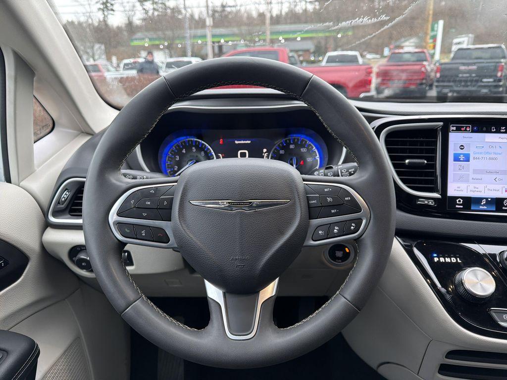 used 2024 Chrysler Pacifica car, priced at $24,499